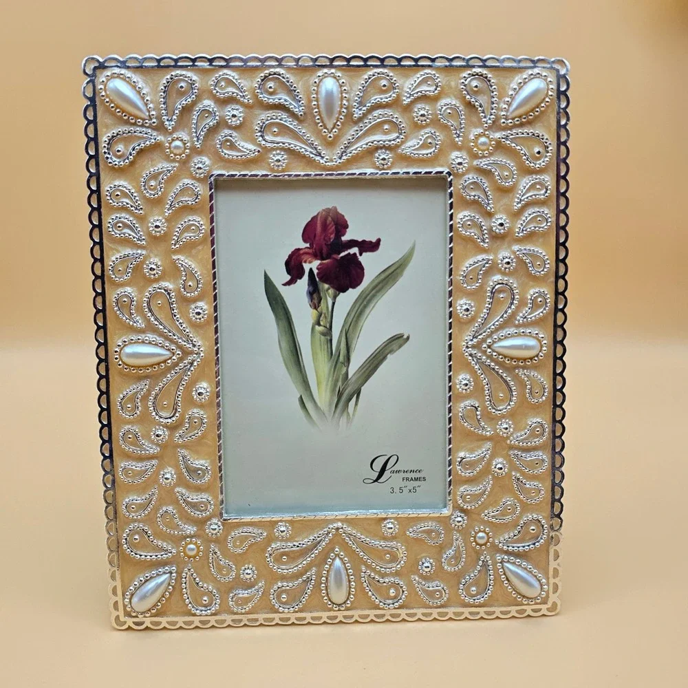 Lawrence Frames 3.5x5 Paisley Pearl Enamel Silver Tone Picture Frame Cream